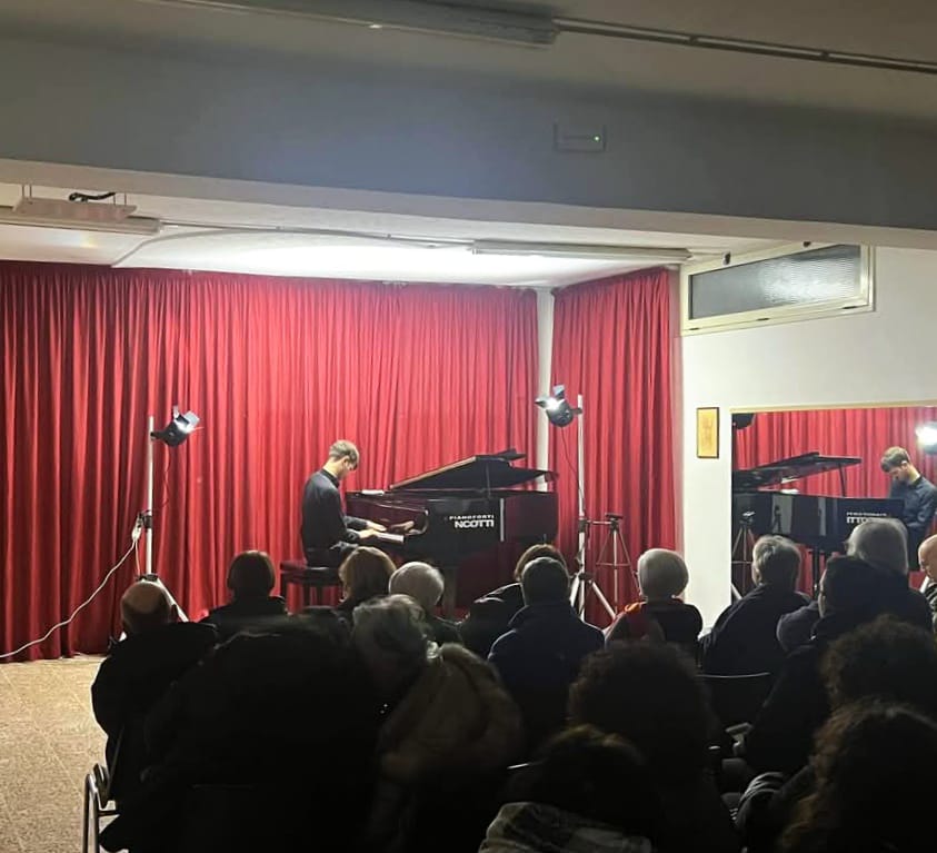 Concerto-Francesco-Grano-1-marzo Doppio appuntamento a Crotone con la musica classica: Sabato 8 marzo omaggio a Liszt di tre artiste calabresi, domenica 9 marzo si esibirà il giovane organista Mario Gaudio