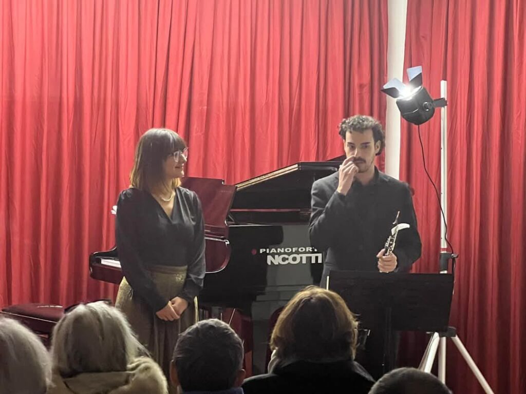 Duo-Violetta-Petrelli-e-Francesco-Nigro-concerto-febbraio-1024x768 Doppio appuntamento a Crotone con la musica classica: Sabato 8 marzo omaggio a Liszt di tre artiste calabresi, domenica 9 marzo si esibirà il giovane organista Mario Gaudio